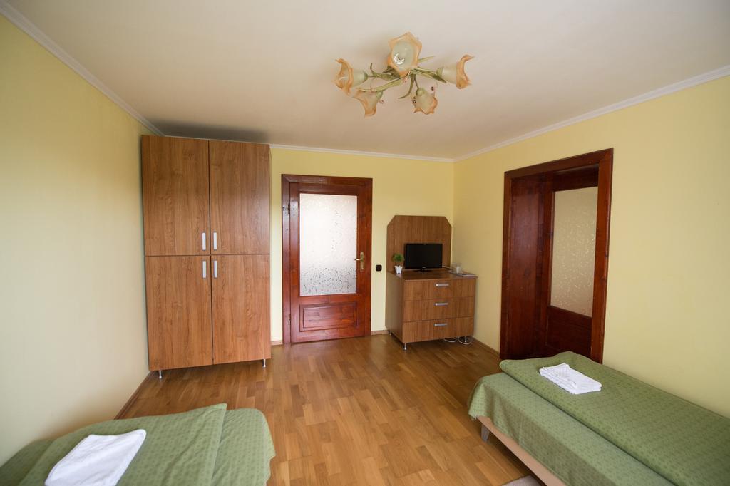 Casa Paveios Hotel Nagyvárad Kültér fotó